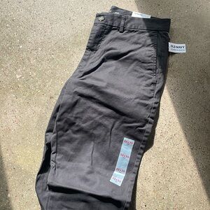 Deep gray or charcoal Old Navy trouser 32x30 slim chino new with tags